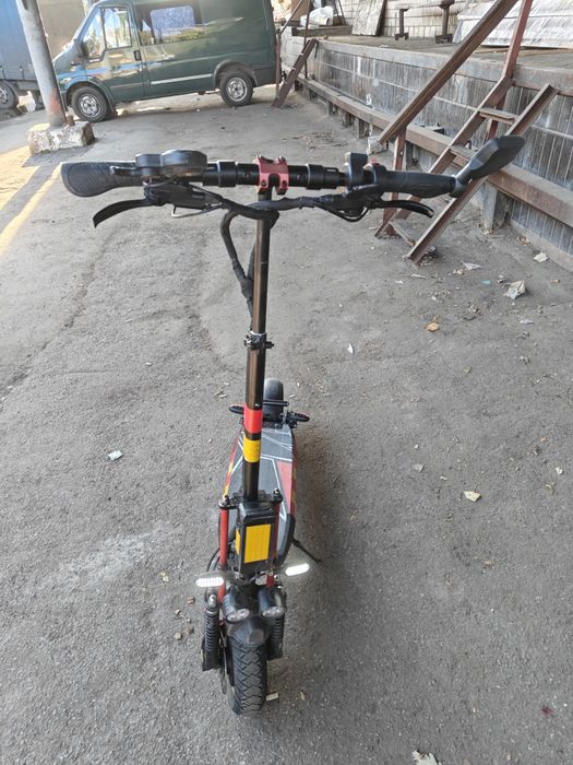 Електро самокат + інвертор .