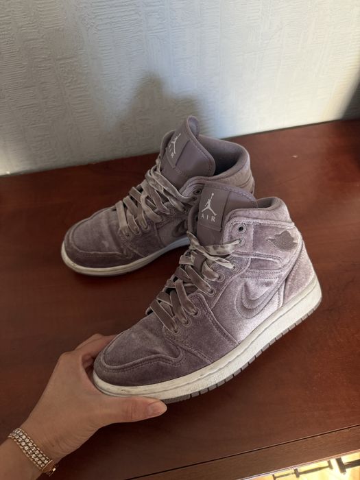 Кросівки жіночі Nike Air