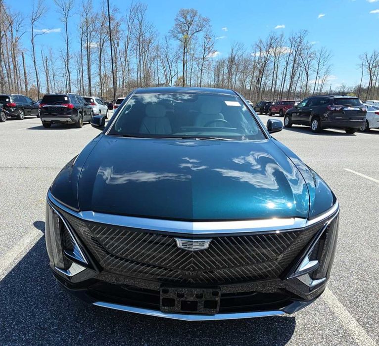 Продам Cadillac LYRIQ 2025 з ПДВ