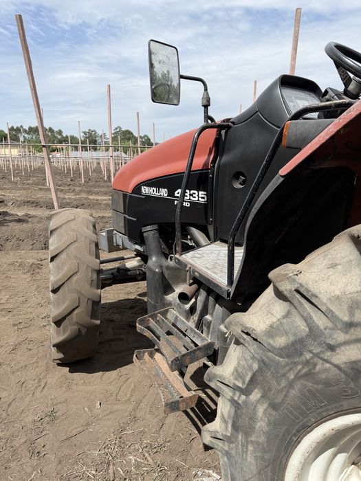 New Holland  4835 Ford