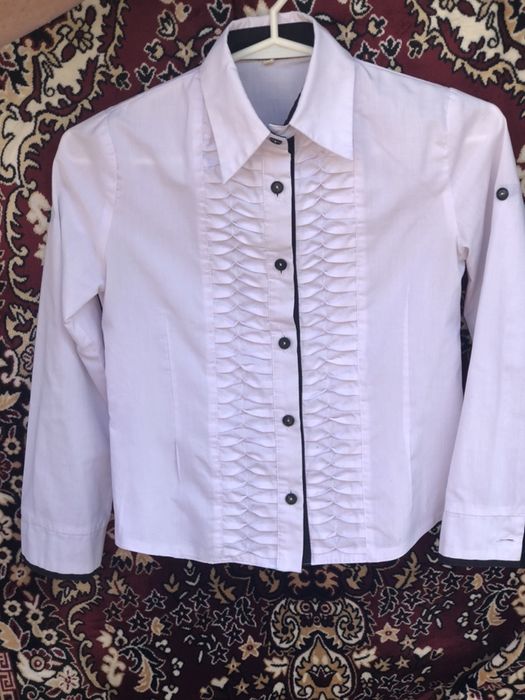 Блузочка    біла