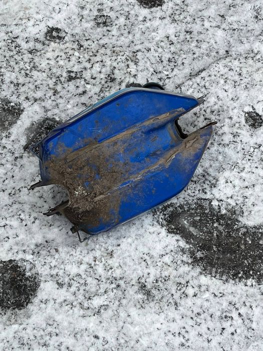 продам бак дельта с крышкой