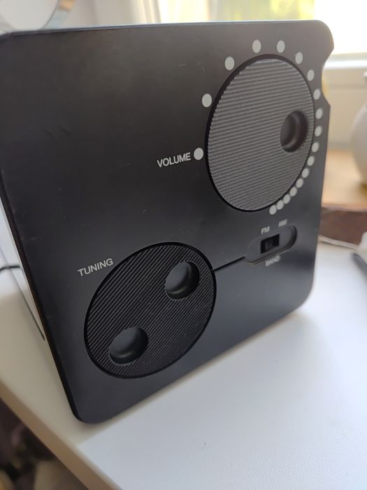 Zegar kuchenny budzik/radio  sony  icf-c11w