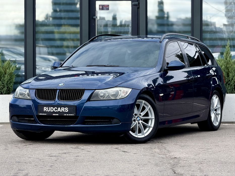 BMW 3 Series 320i
