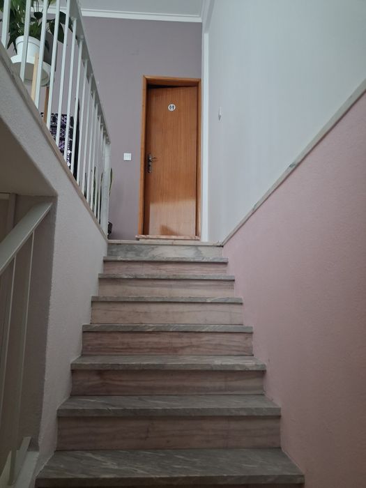 Alugo espaço de estética novo à estreia em Massamá