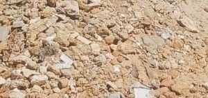 Material para aterro (terra com pedra)