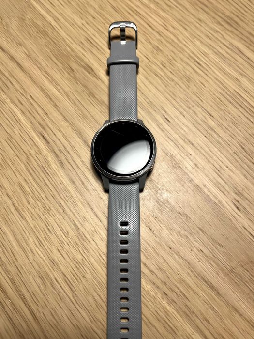 Zegarek Garmin Vivoactive 4S + pudełko + kabel + kilka bransoletek