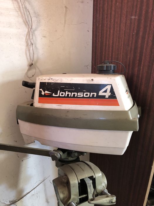 Продам лодочний мотор джонсон 4 Johnson4 двигун до лодки 2х тактний