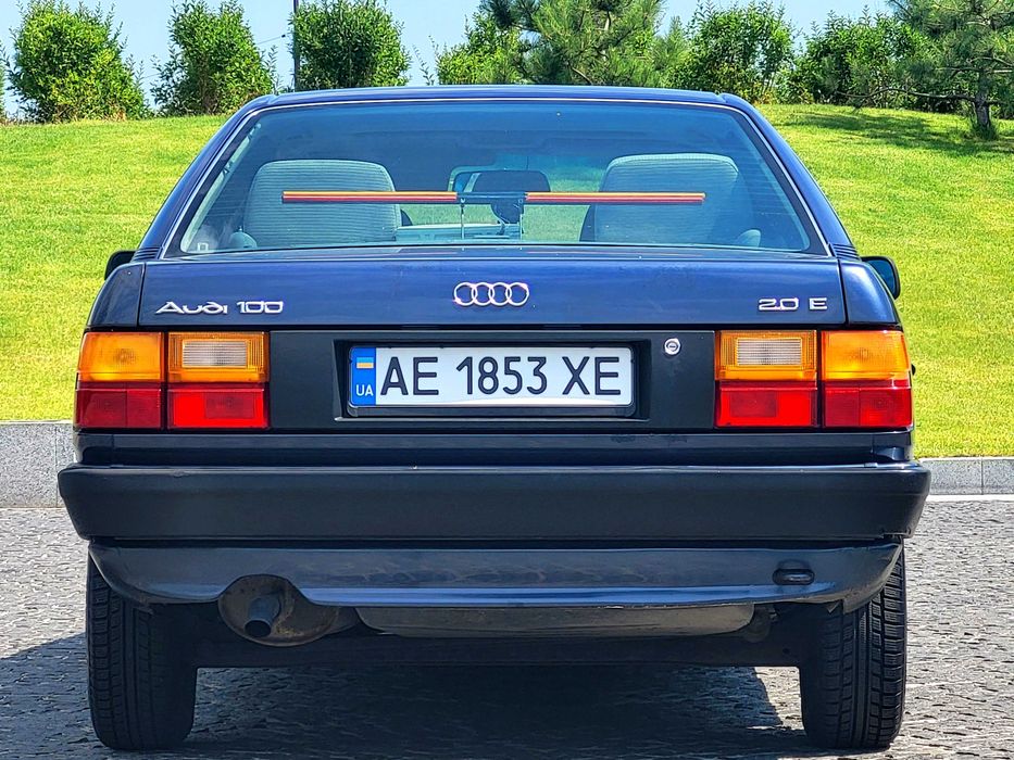 AUDI-100 C3- exclusive-Old Car