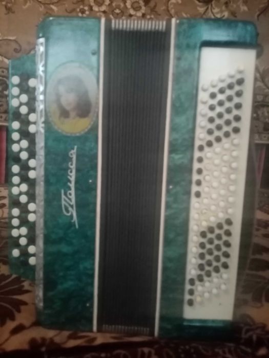 продам баян ПОЛІССЯ