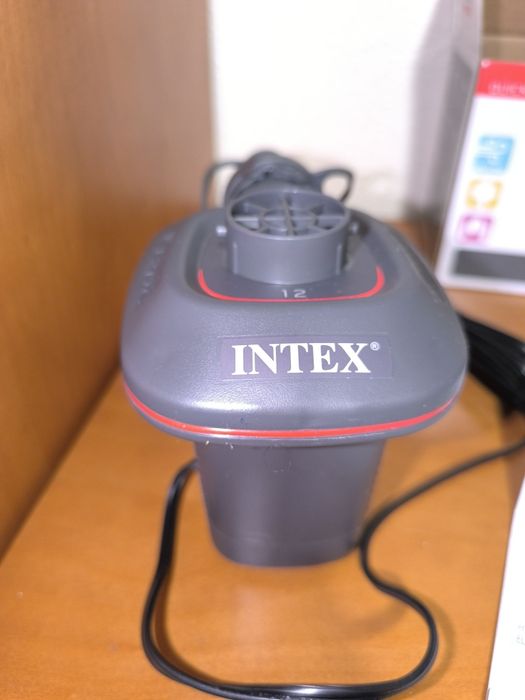 Bomba elétrica para carro da Intex