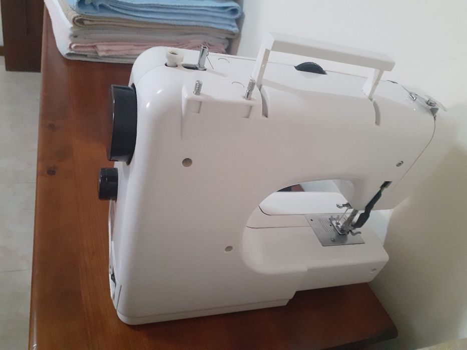 Máquina de costura