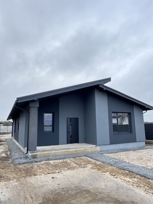 Одноповерховий будинок/котедж поруч з Києвом 110 квадратів