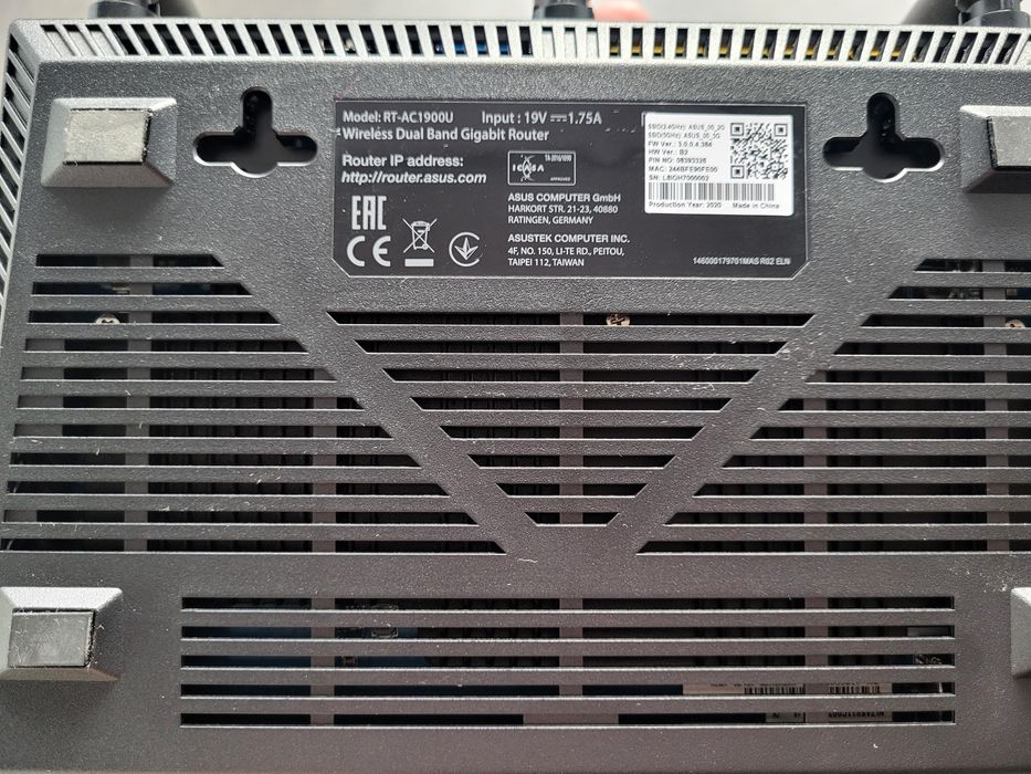 ASUS RT-AC1900U Router64729932911873123
