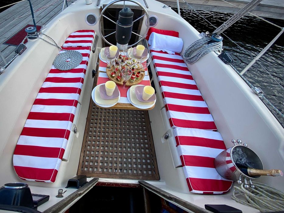 Яхта Dehler Delanta 80 вітрильно-моторна, прогулянкова