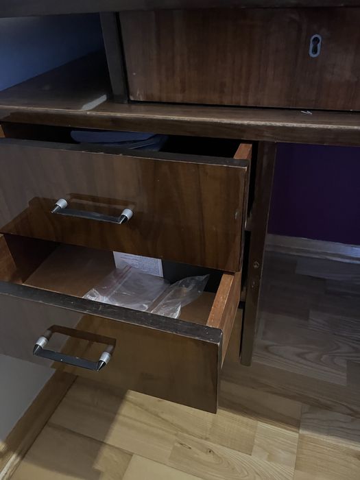 Drewniane biurko PRL