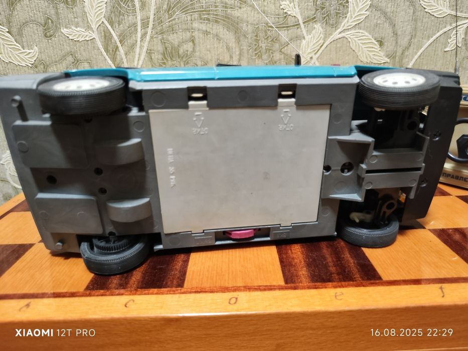 Продам игрушка Ваз 2109 на радиоуправлении ГНОМ 3