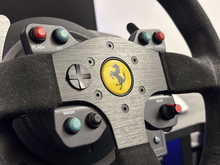 Руль Thrustmaster T300 Ferrari Integral RW Alcantara edition