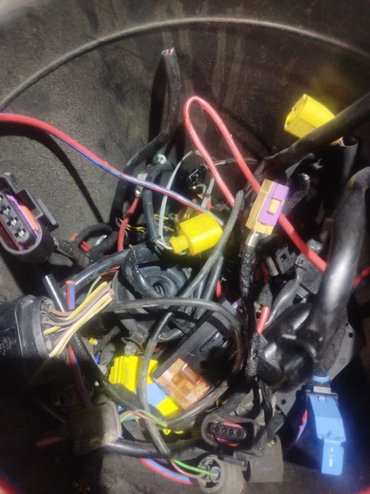 Фишки, разьемы, проводка для Ауди А4,а6, суперб, пассат,