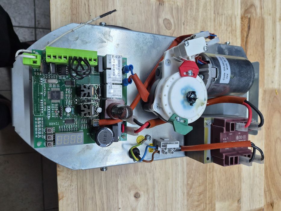 Motor de portão DEA