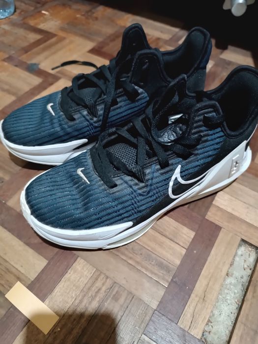 Nike LeBron Witness 6