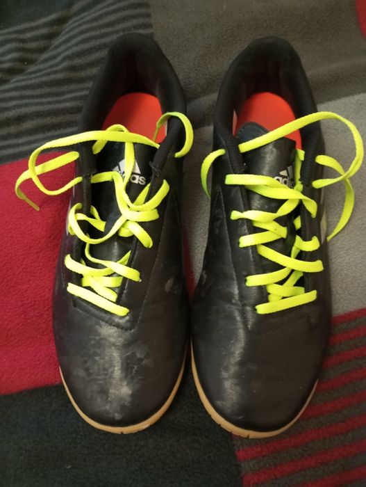 Чоловічі футзалки,стан новий.