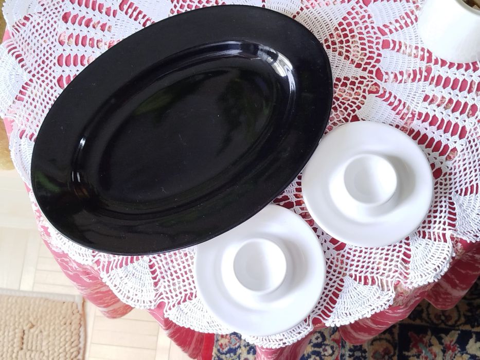 Zastaw porcelitu z czasów PRL spodeczki i pilmisek