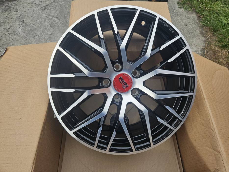 Felgi aluminiowe 5x120 8j et 35 18"  bmw mam rs4