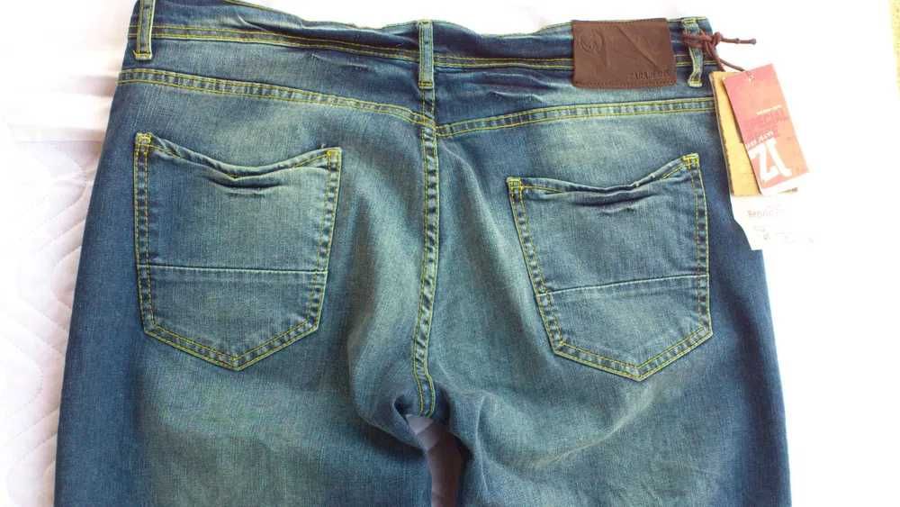 Джинсы ZARA Jеans,Испания.НОВЫЕ с витрины,р.46.ТёмноСиние С этикетками