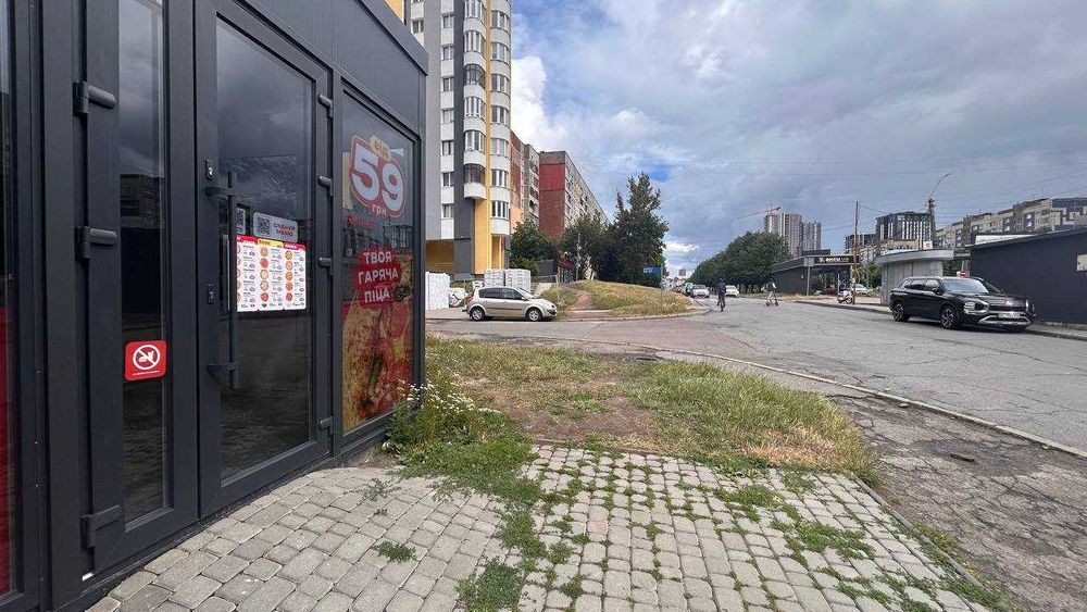 Оренда магазину на пр. Червоної Калини