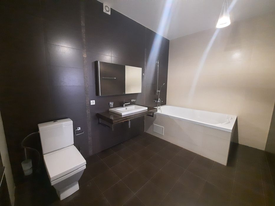 Продаж квартири в центрі Києва Кониського,28а  267 м²  комфорту простору та тиші
