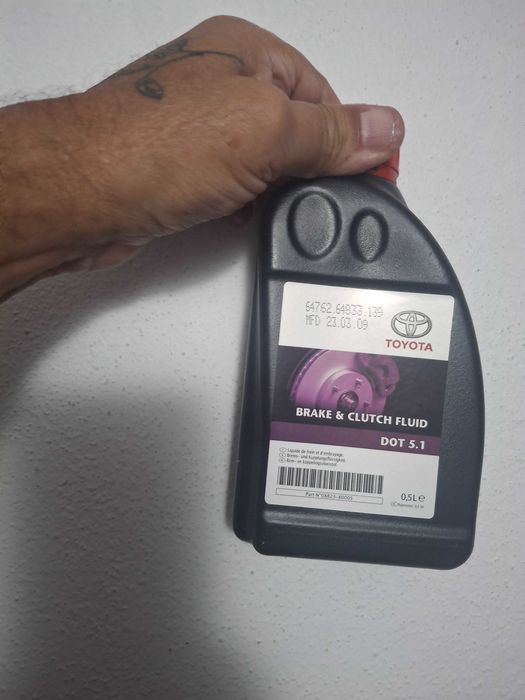 Filtros oleo..filtros habitaculo..filtro gasoleo anti congelante Rosa..oleo travões..Aditivos a gasolina...e a Diesel... calços  travao da Fr da Dyna