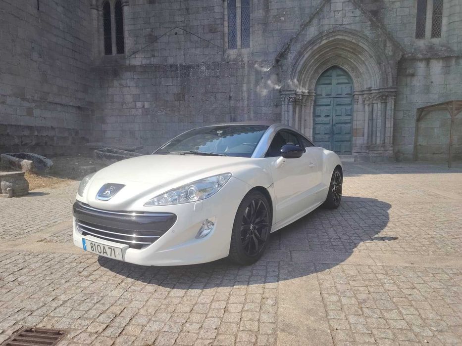 Peugeot RCZ 2.0 HDi 163cv • Pele • Som JBL •
