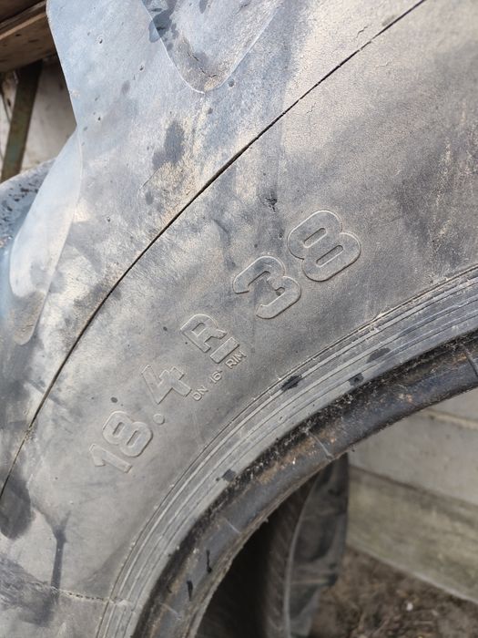 Komplet opon Pirelli 12.4 R20 wznacniane okazja MTZ Belarus Białoruś