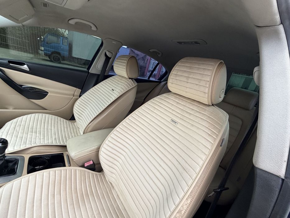 Volkswagen Passat [ Comfortline ]