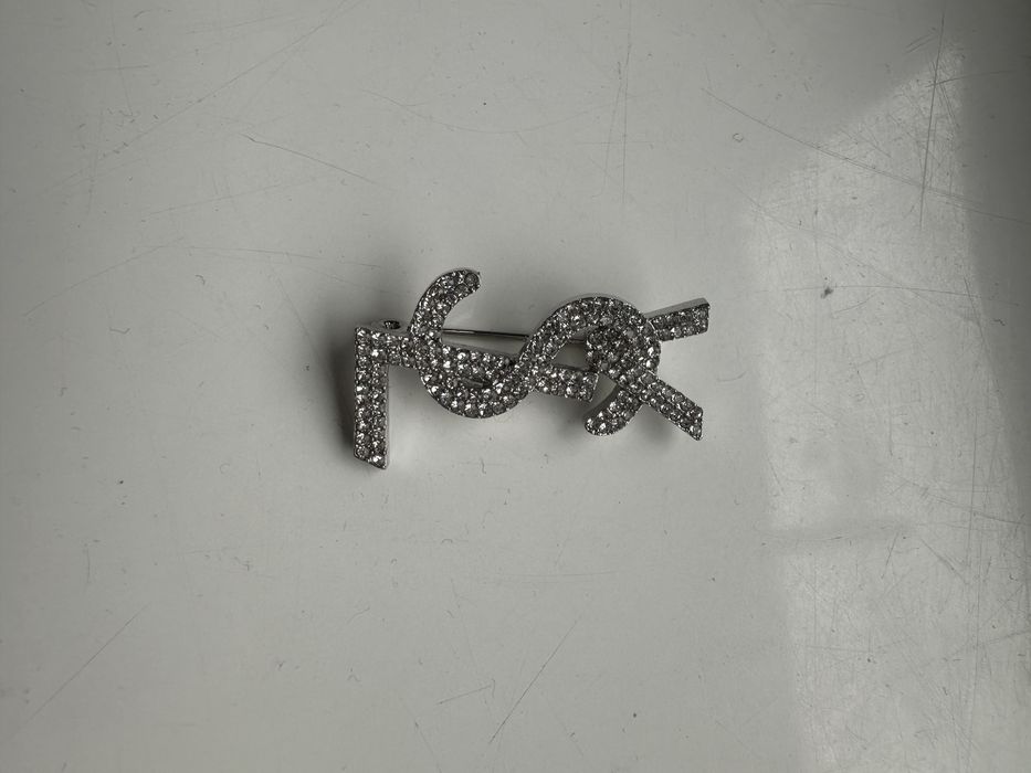 Broszka piekna błyszcząca