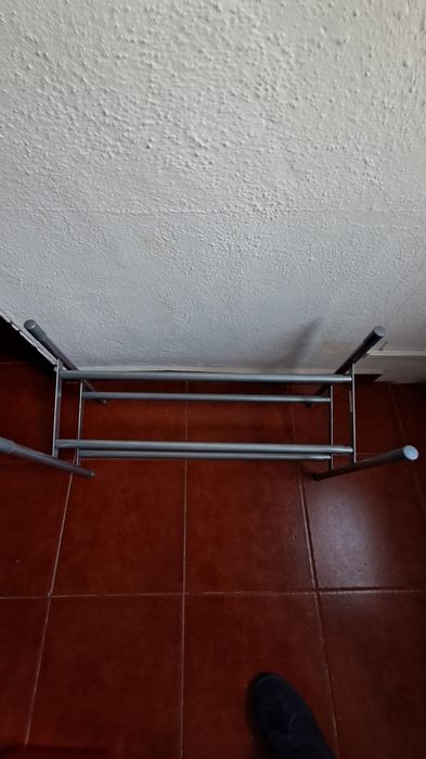 Sapateira de metal extensível