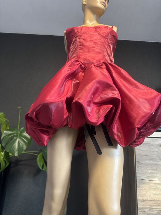 Suknienka wieczorowa….