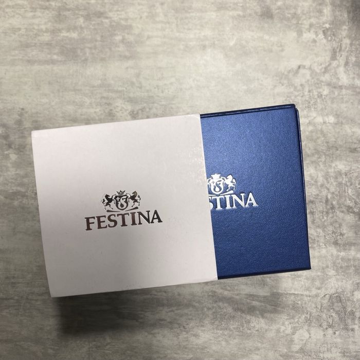 Продаю годинник Festina