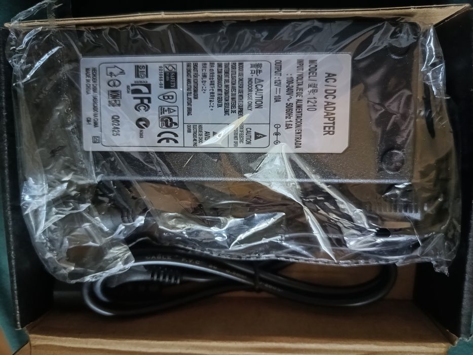 Adapter AC/DC nie używany