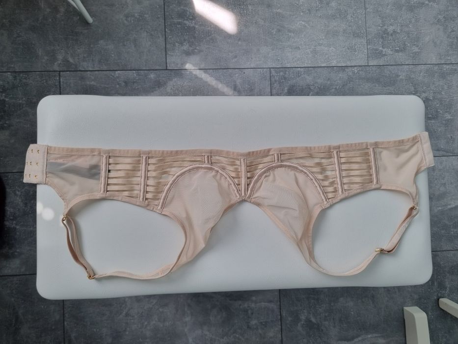 Бюстгальтер Victoria's secret 32B/B70