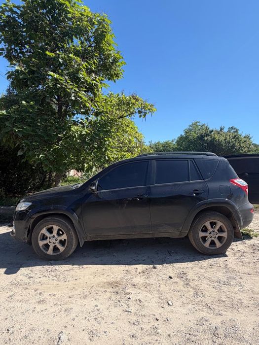 Toyota RAV4 2010 • 2.2 дизель ТЕРМІНОВО