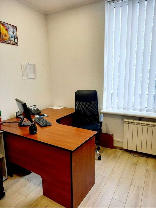 Ярославів Вал 21-Г  Центр Золоті Ворота Простора (229 кв м)