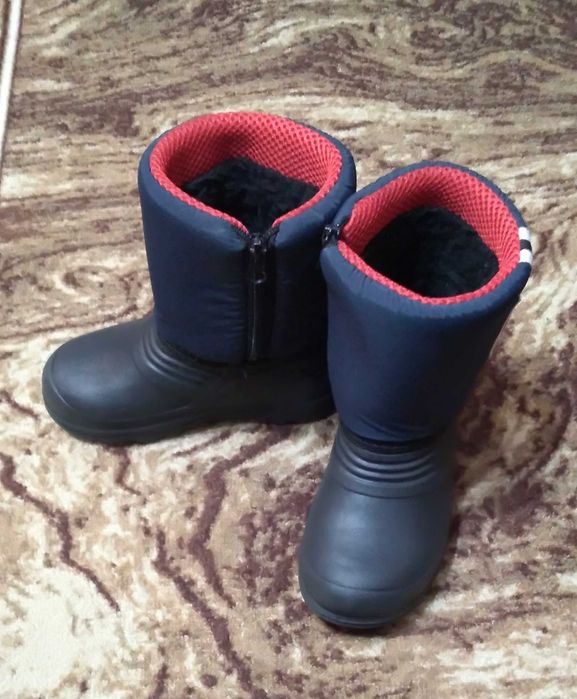 Дитячі чобітки дутики