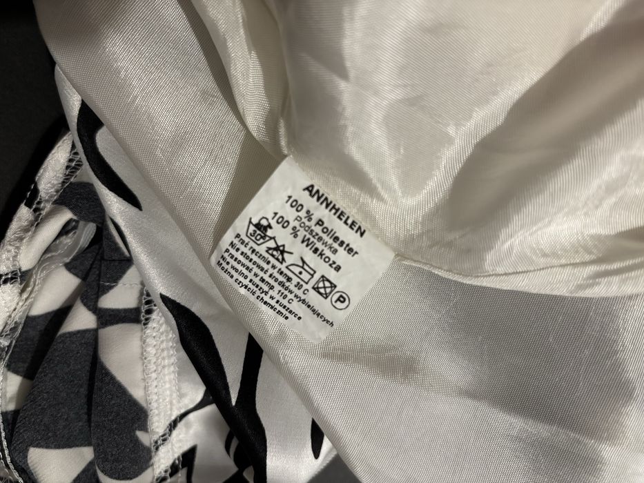 Sukienka rozm. 40 ANNHELEN