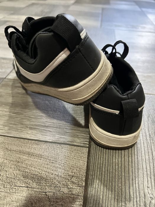 Демі кеди в дуже гарному стані