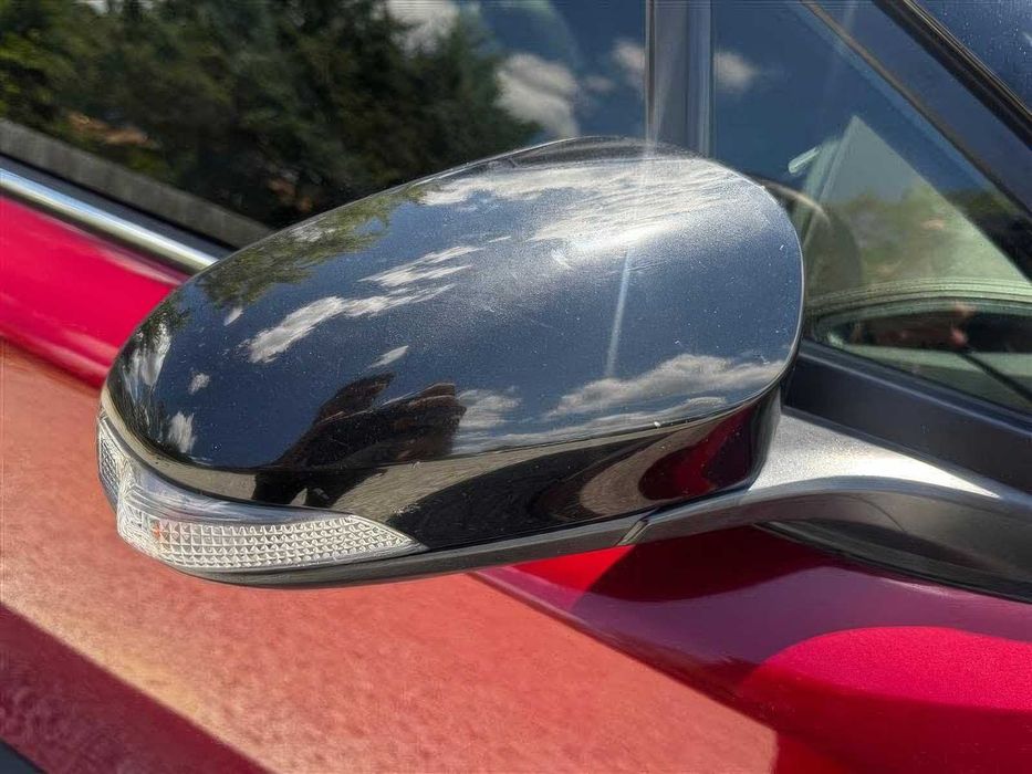 Toyota C-HR Limited      2019