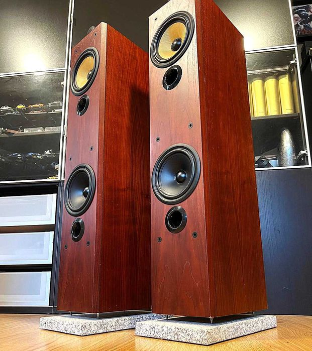 BOWERS & WILKINS P6 ( Preference 6) 200W 8 ohms c/novas