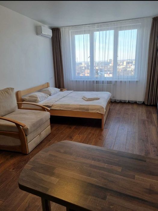 Автоеомне живлення Подобова, погодинна оренда квартир Сихів, Бережансь