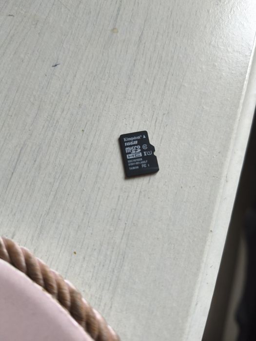 Sprzedam kartę pamięci 16 GB Kingston